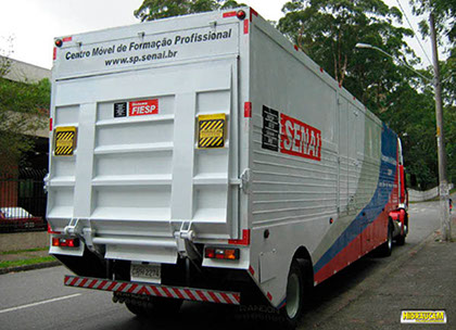 Plataforma Elevatória Hidráulica fabricada pela HIDRAUCAM