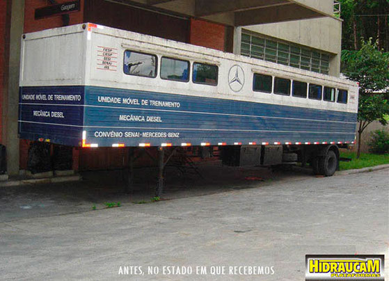 Plataforma Elevatória Hidráulica fabricada pela HIDRAUCAM