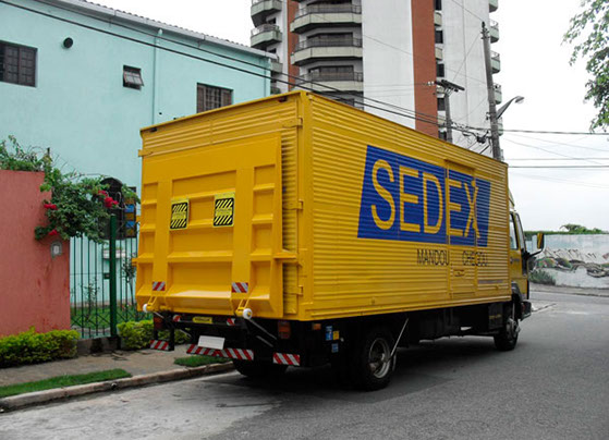 Plataforma Elevatória Hidráulica fabricada pela HIDRAUCAM