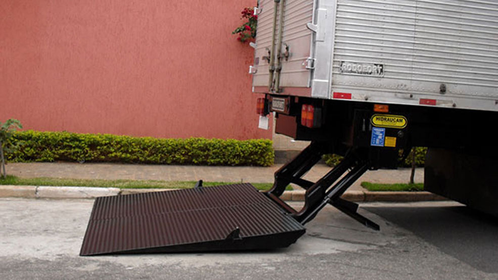 Plataforma Hidráulica HIDRAUCAM Plataforma Hidráulica Elevatória fabricada pela HIDRAUCAM