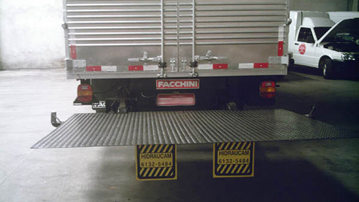 Plataforma Hidráulica Elevatória fabricada pela HIDRAUCAM