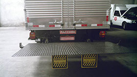 Plataforma Hidráulica Elevatória fabricada pela HIDRAUCAM