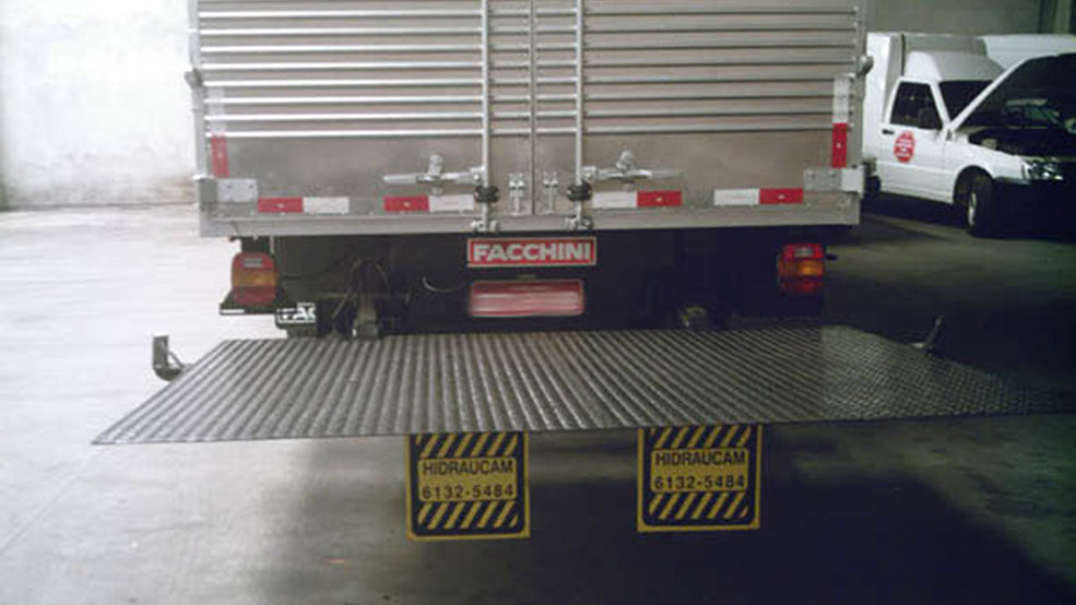 Plataforma Hidráulica HIDRAUCAM Plataforma Hidráulica Elevatória fabricada pela HIDRAUCAM