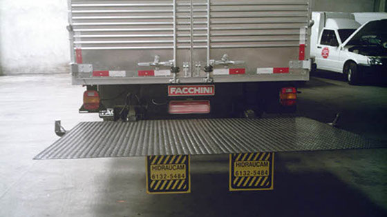 Plataforma Hidráulica Elevatória fabricada pela HIDRAUCAM