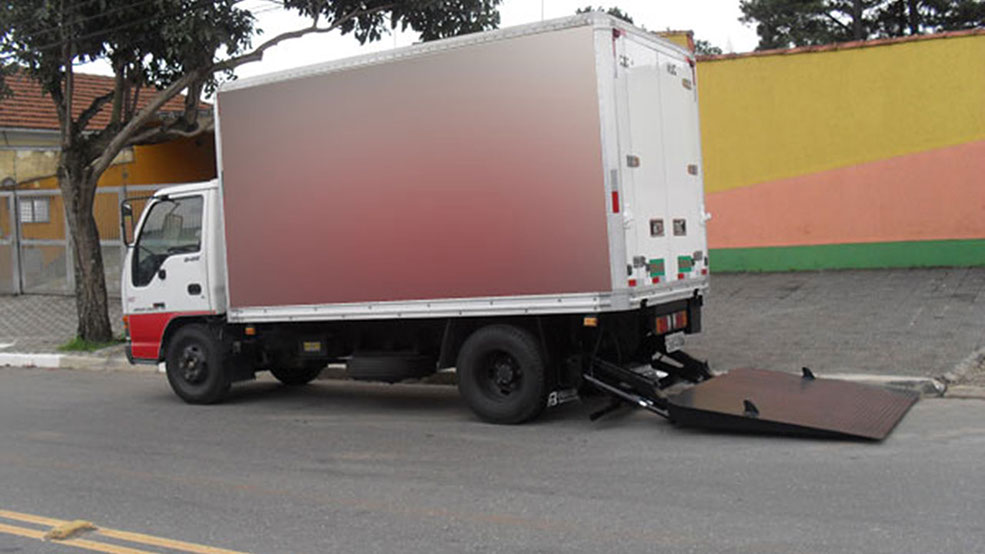 Plataforma Hidráulica HIDRAUCAM Plataforma Hidráulica Elevatória fabricada pela HIDRAUCAM