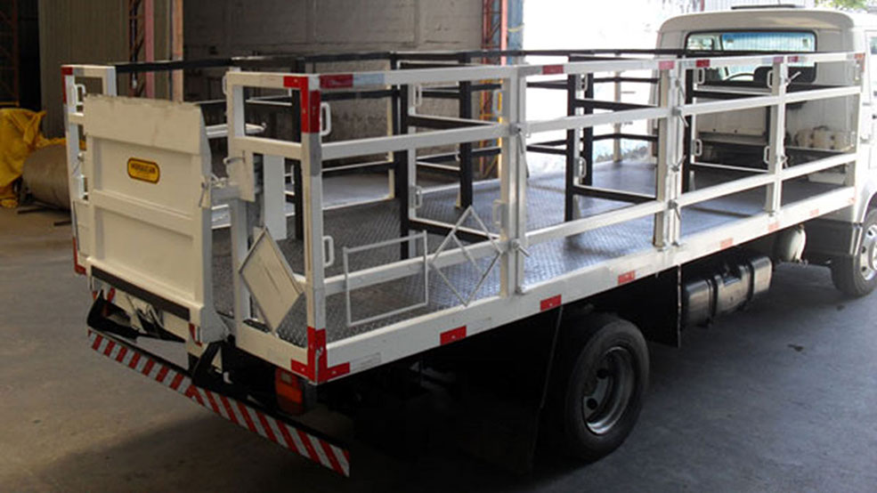 Plataforma Hidráulica HIDRAUCAM Plataforma Hidráulica Elevatória fabricada pela HIDRAUCAM