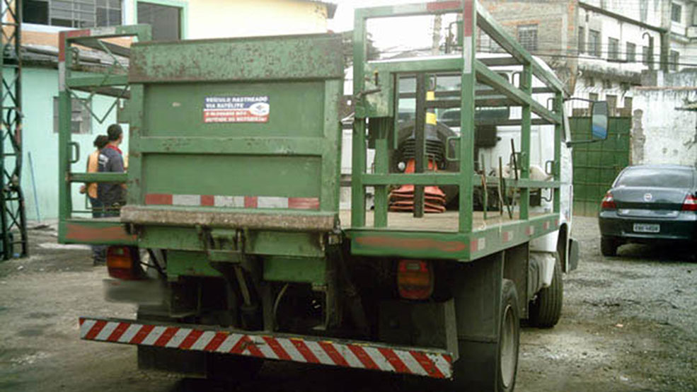 Plataforma Hidráulica HIDRAUCAM Plataforma Hidráulica Elevatória fabricada pela HIDRAUCAM